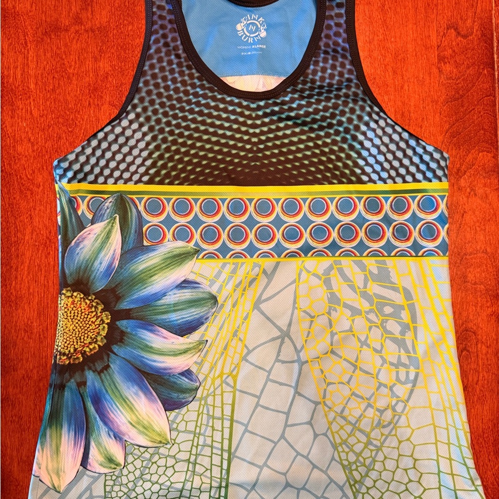 InkNBurn Women’s running sleeveless tank with scales and flower, XL